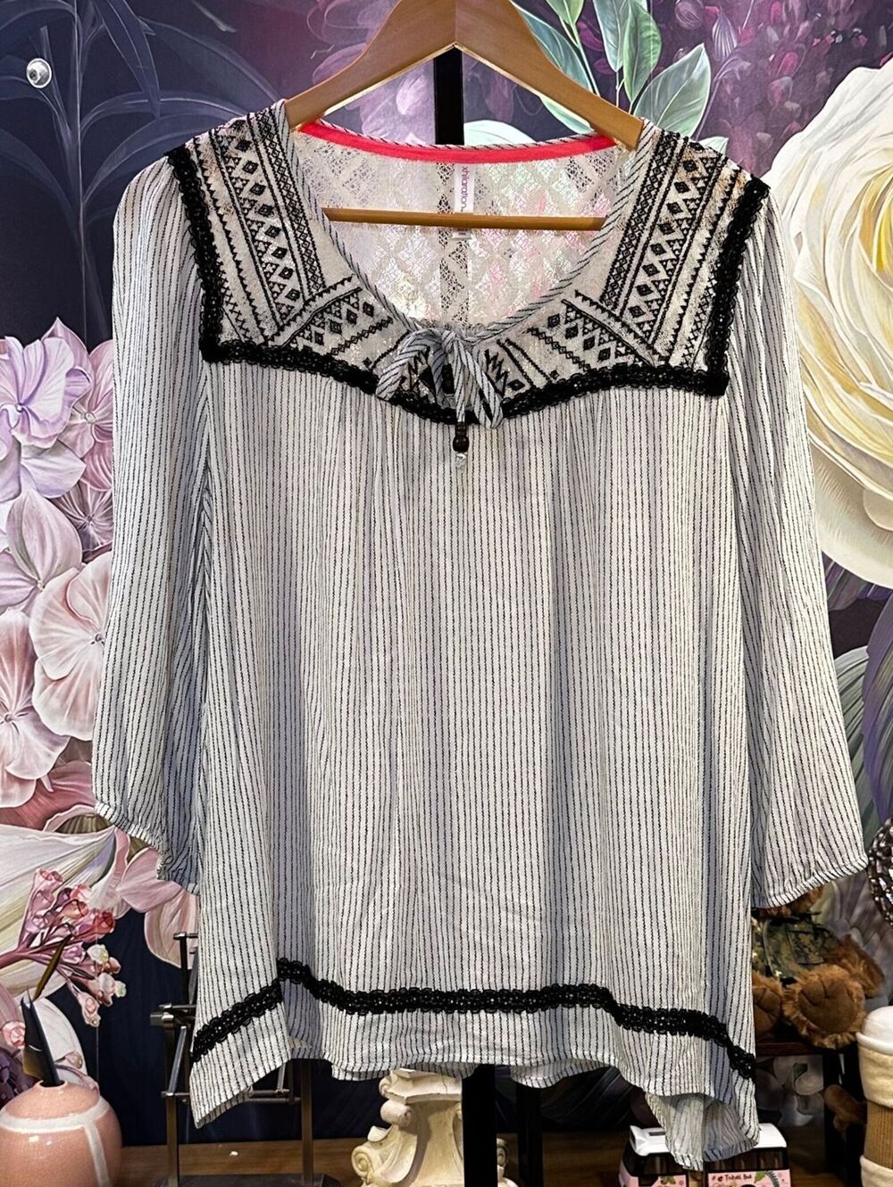 xhilaration XL Women's Junior Blouse Sheer Lace Yoke Striped Pattern 3/4 Sleeve